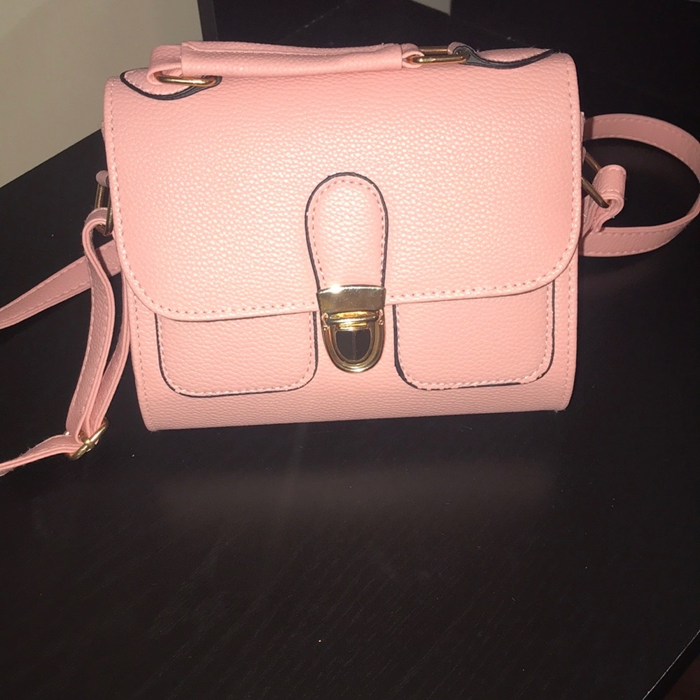 🌸BABY PINK SHOULDER BAG🌸